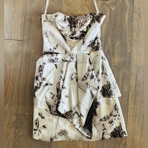 Karen Millen cream/black strapless silk minidress - EU36/UK8/US4 (0-2)